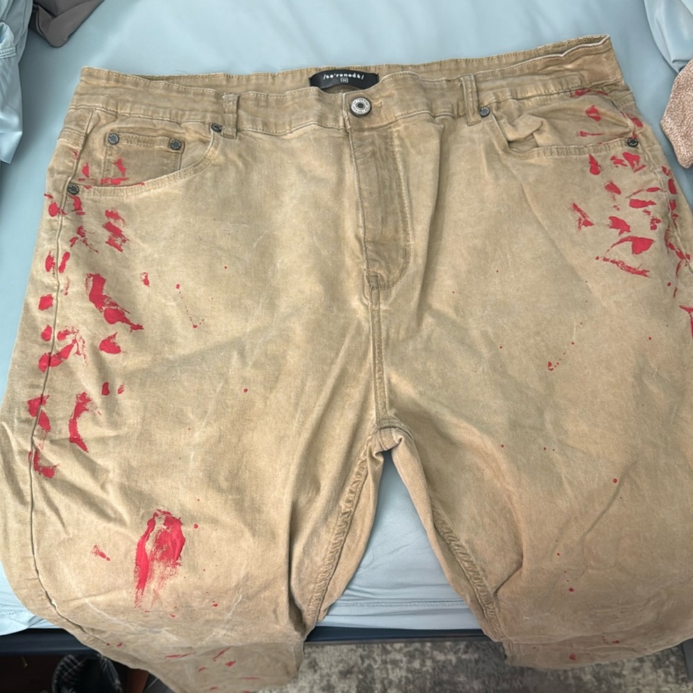 Serenade khaki jeans with red paint size 44